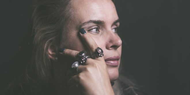 Barbora Kočišová: V 40tke vymenila kanceláriu za ateliér