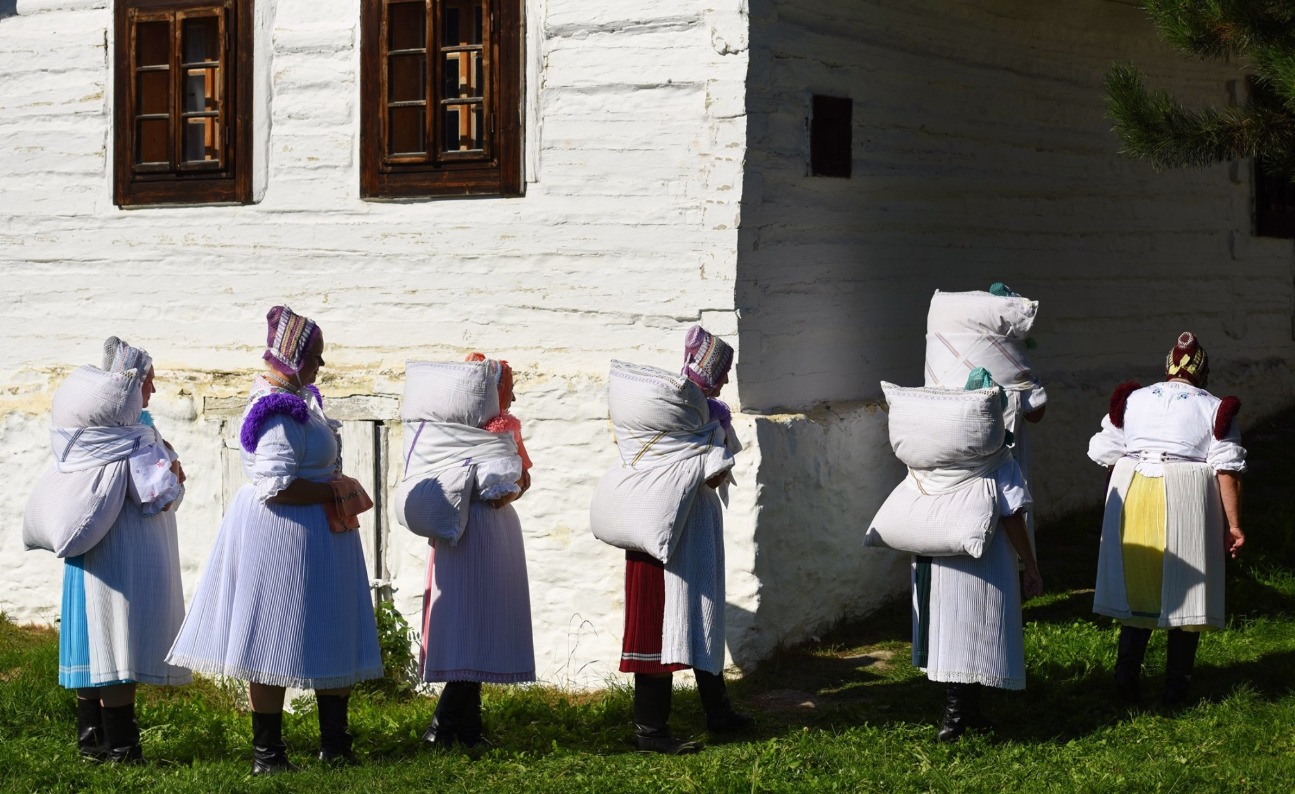 Periny - Pravy Slovensky Folklor region Tatry 