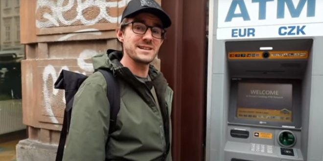 Účtovanie poplatkov v bankomatoch