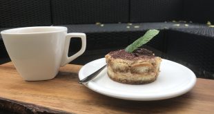 Domáce tiramisu s mascarpone a šľahačkou - overený recept, ktorý si zamilujete