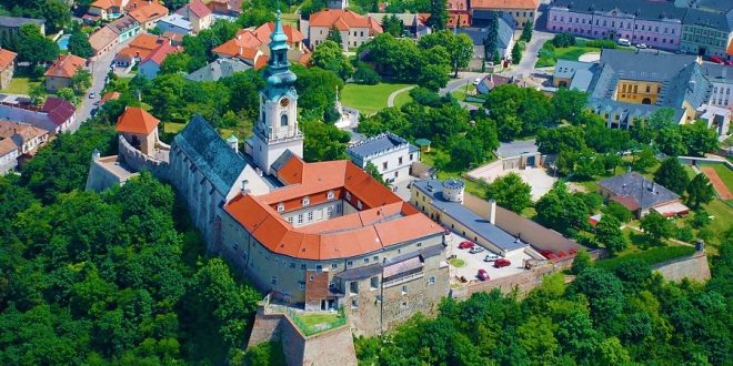 Výlet na Zobor po modrej turistickej značke